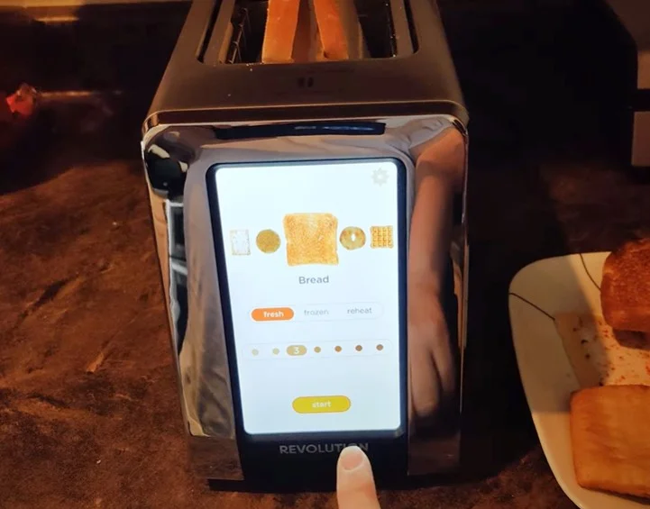 Revolution InstaGLO R180 Toaster