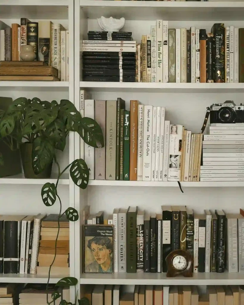 Vintage Minimalist Shelf Display: A Calm, Curated Space idea2