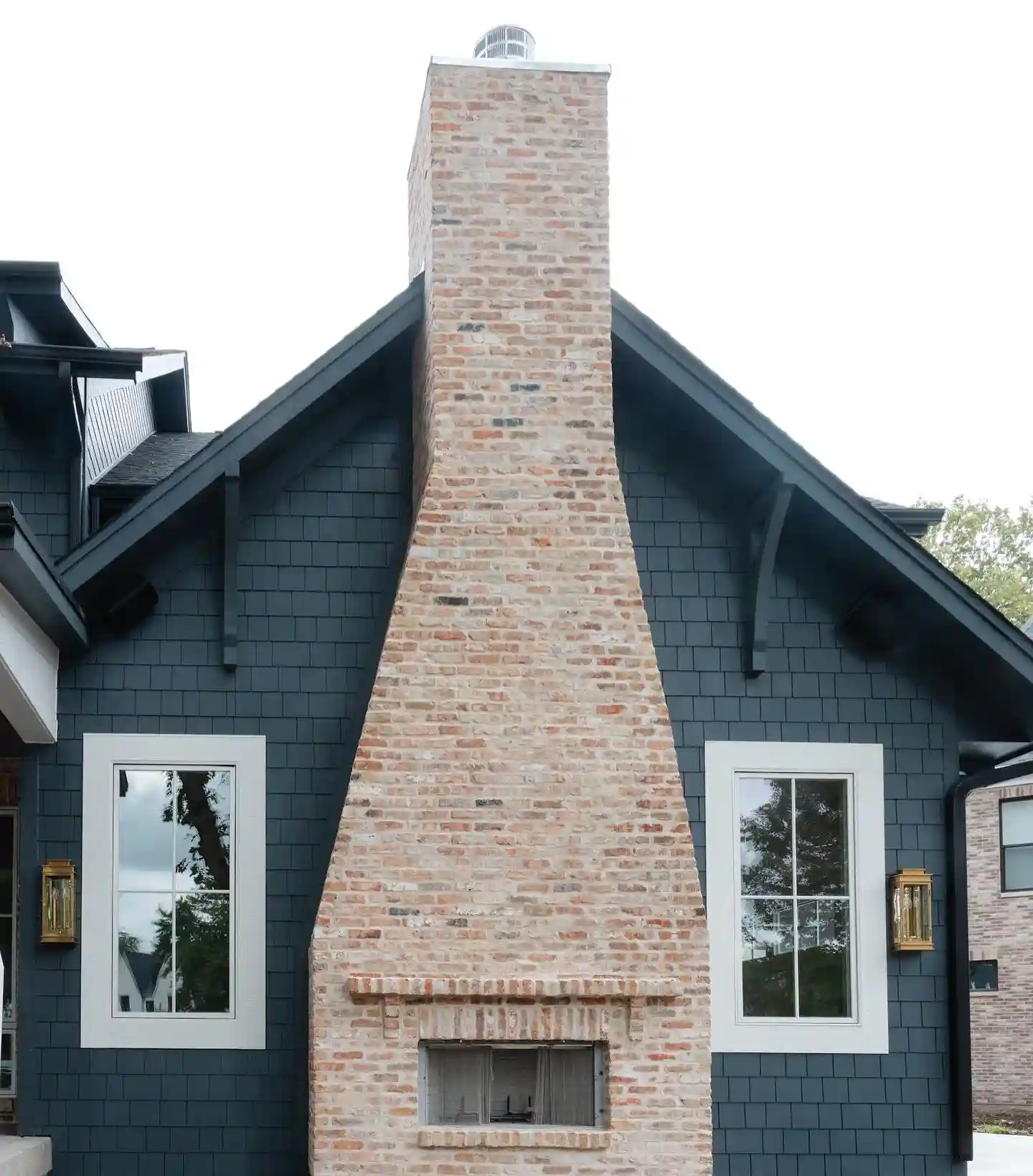 Modern Black Farmhouse Exterior Inspiration idea 2