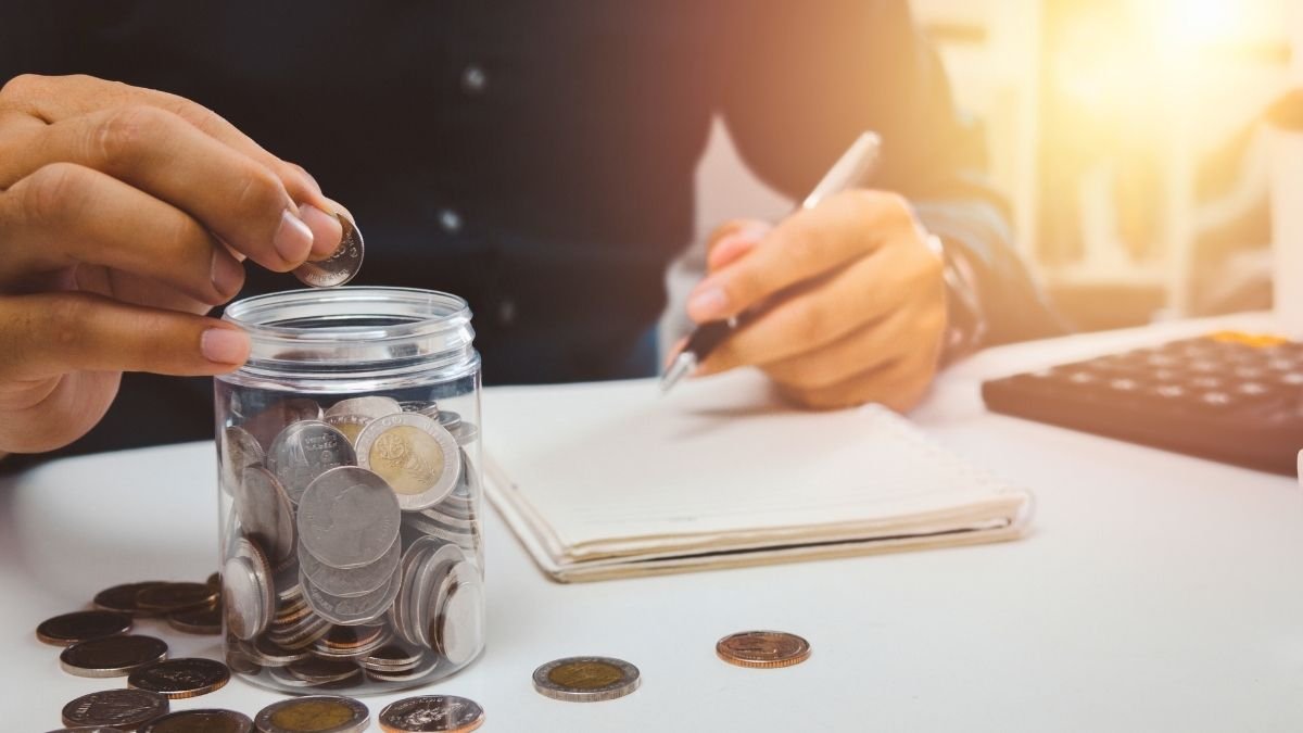 Teachers’ Financial Advantages and Characteristics