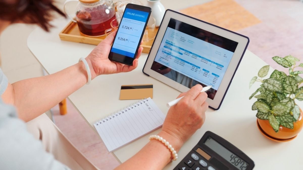 Utilizing Financial Technology Tools