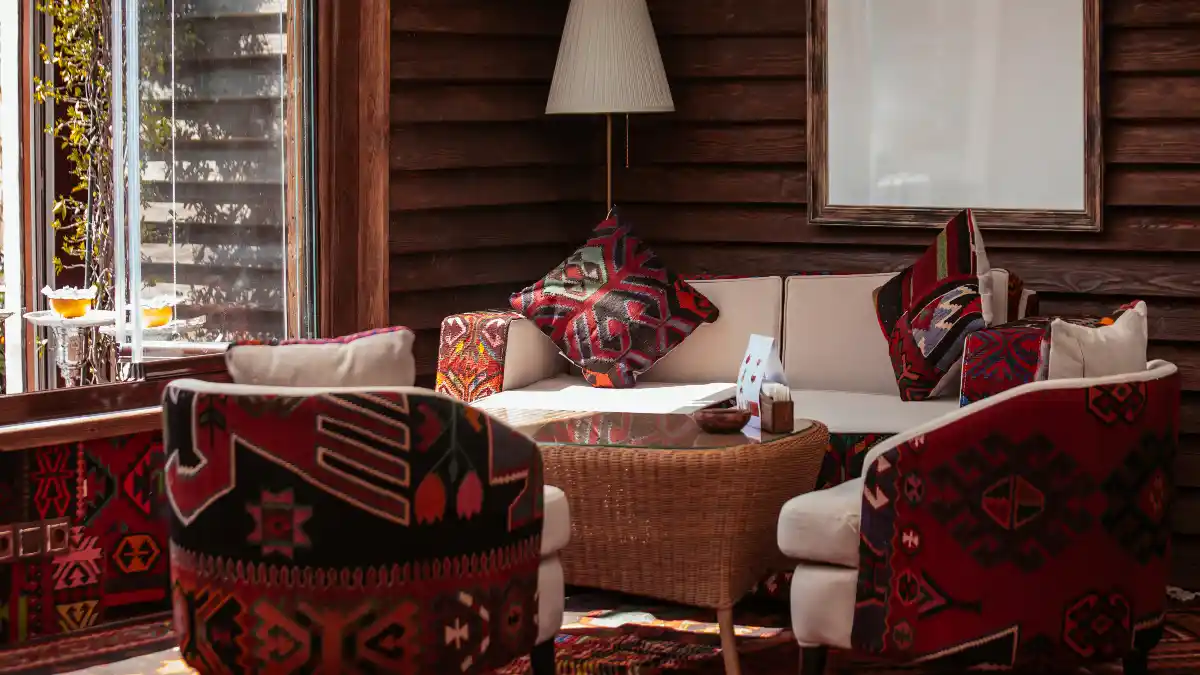 Modern A-Frame Cabin Interior Ideas – From Minimalist to Cozy Maximalist