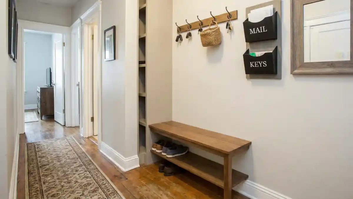 Rustic Industrial Minimalist Entry – Streamlined Storage for Tight Corridors