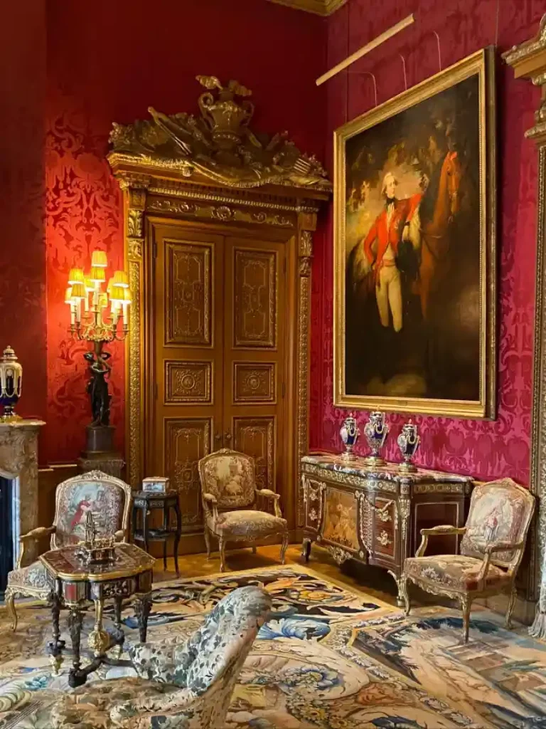 Regal Crimson Drawing Room - Mansion Opulence with Period Grandeur