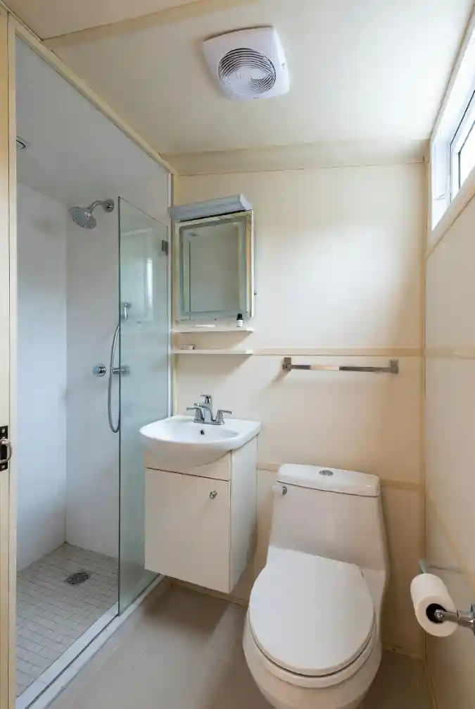 Creamy Vanilla Compact - Tiny Bathroom with Smart Vertical Flow
