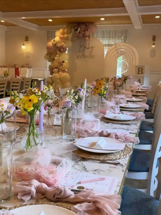 Marble Dreams - Baby in Bloom Shower Decor